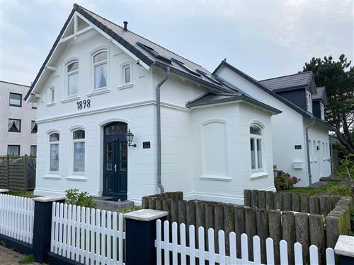 Holiday Home/Apartment - 2 persons -  - Bismarckstr. - 25980 - Westerland Auf Sylt