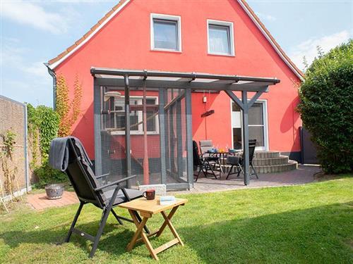 Holiday Home/Apartment - 4 persons -  - Dorfstr. - 18556 - Breege - Rügen