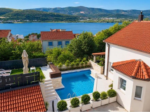 Feriehus - 8 personer -  - Dominikanska Ulica - Ciovo-Mastrinka - 21220 - Mastrinka