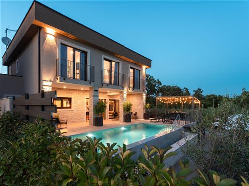 Holiday home - 8 persons -  - Porec - 52440