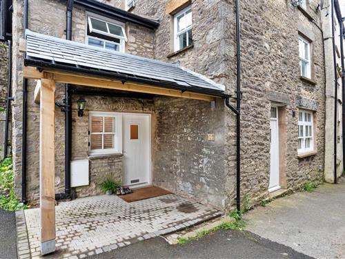 Holiday home - 4 persons -  - LA9 4JE - Kendal