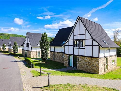 Villa - 6 Personen -  - 52396 - Heimbach