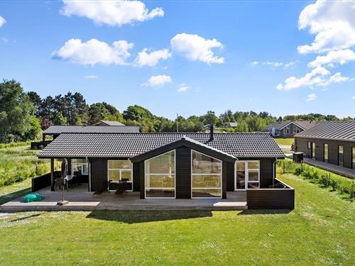 Feriehus - 8 personer -  - Solsortevej - Maarup - 8305 - Samsø