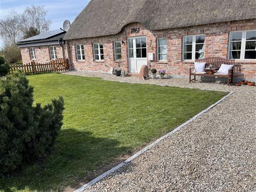 Holiday home - 5 persons -  - Wackerballig - 24395 - Gelting