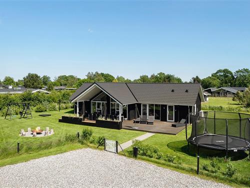 Sommerhus - 14 personer -  - Hestehaven - Øster Hurup - 9560 - Hadsund