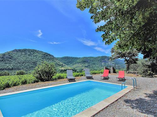 Holiday home - 8 persons -  - Château du Cheylus - 07000 - Flaviac