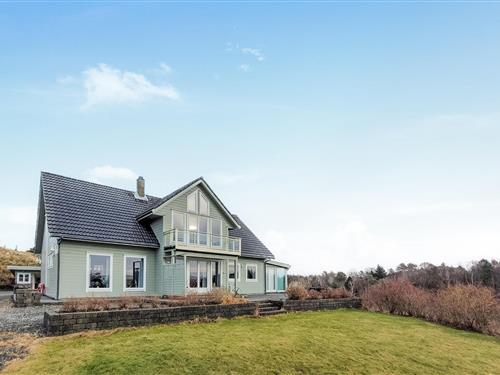 Sommerhus - 10 personer -  - Straumavegen - Viksefjorden/Sveio - 5550 - Sveio