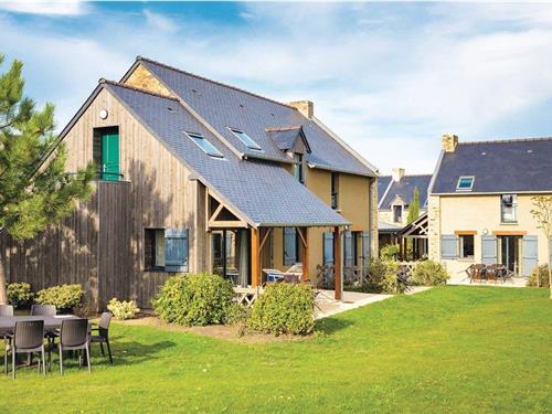 Holiday home - 8 persons -  - bis Rue du Commandant Charcot - 35260 - Cancale