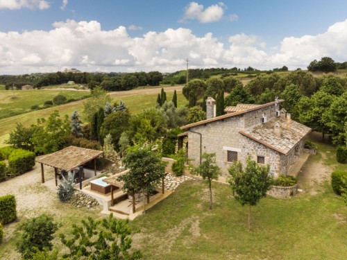 Holiday home - 8 persons -  - 01027 - Montefiascone
