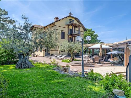 Villa - 12 personer -  - 62029 - Tolentino (Mc)