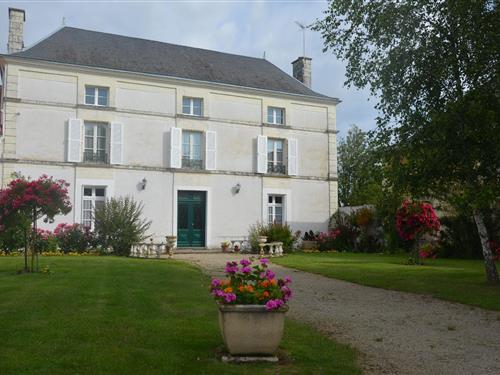 Feriehus - 9 personer -  - 7 Rue Le Bois Le Roy Agressais - 86110 - Agressais