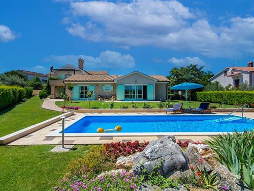 Holiday home - 10 persons -  - Porecka - Porec-Tar - 52465 - Tar