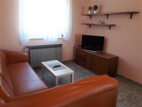 Holiday Home/Apartment - 6 persons -  - Valbandon - 52212 - Valbandon