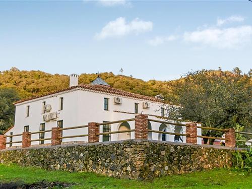Holiday home - 13 persons -  - Cabrillas y Ribera Murtiga s/n - 21291 - La Nava