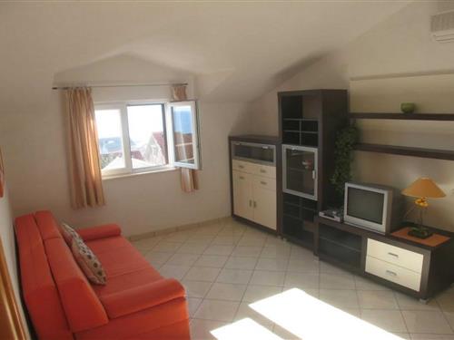 Holiday apartment - 2 persons -  - 21420 - Bol