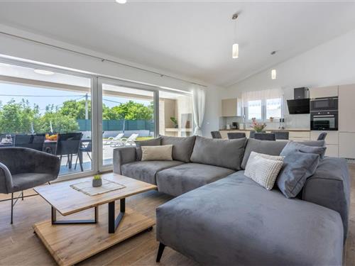 Villa - 6 personer -  - 52224 - Rasa