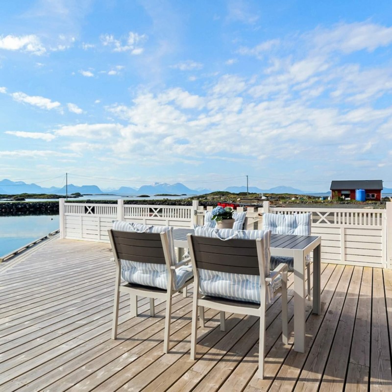  - 8 personer -  - Hamnevågen - 6484 - Sandøy