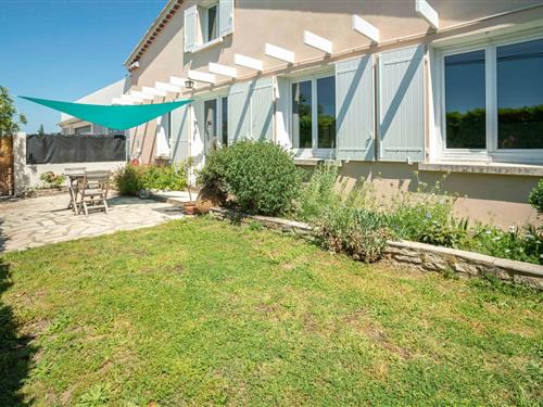 Holiday Home/Apartment - 6 persons -  - 84410 - Bédoin