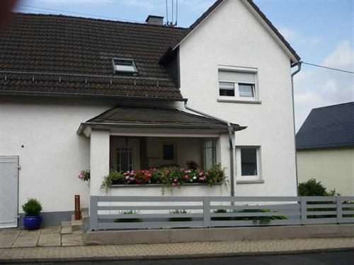 Ferienhaus - 6 Personen -  - Forststraße - 56244 - Freirachdorf