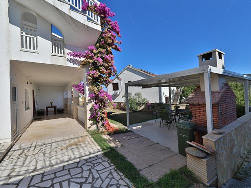 Holiday Home/Apartment - 6 persons -  - Bilo - Trogir-Marina - 21222 - Marina