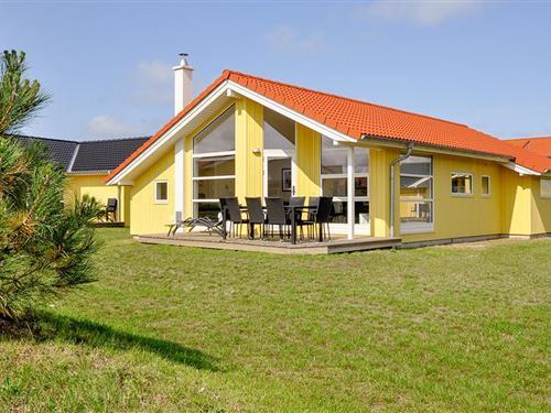 Holiday Home/Apartment - 8 persons -  - Strandstr. - 23775 - Großenbrode