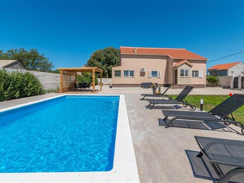 Holiday home - 6 persons -  - Osjecka ulica - Biograd - 23210 - Biograd Na Moru