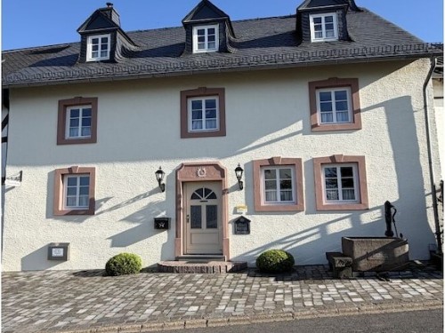 Holiday home - 8 persons -  - 54608 - Winterscheid
