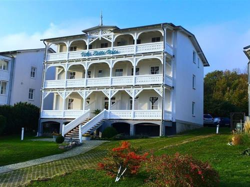 Holiday Home/Apartment - 5 persons -  - 18546 - Sassnitz