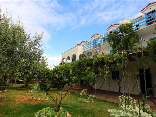 Holiday Home/Apartment - 4 persons -  - Sucuraj - 21469 - Sucuraj