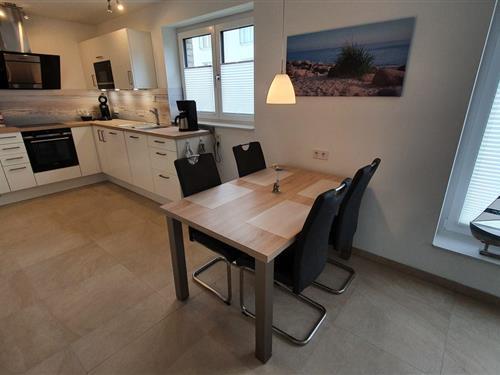 Holiday Home/Apartment - 4 persons -  - Strandwiese 15 /WG - 23747 - Dahme