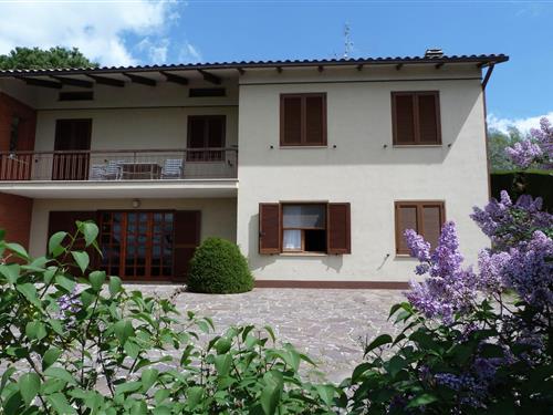 Feriehus - 7 personer -  - 06063 - Magione