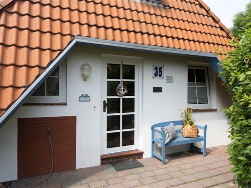 Holiday Home/Apartment - 6 persons -  - Westertill - 27639 - Wurster Nordseeküste