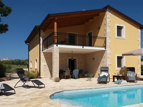 Sommerhus - 9 personer -  - 52465 - Tar