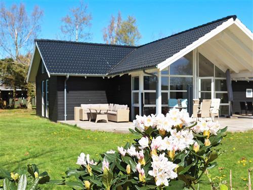 Holiday Home/Apartment - 10 persons -  - Torndrupstrand - 9370 - Hals