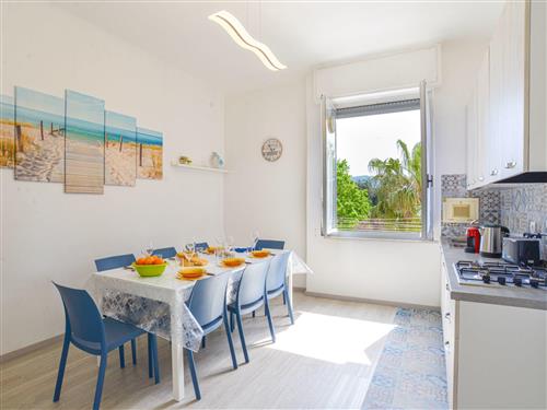 Holiday apartment - 6 persons -  - Savona - 17100