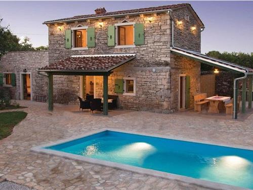 Sommerhus - 8 personer -  - Banki - 52444 - Tinjan