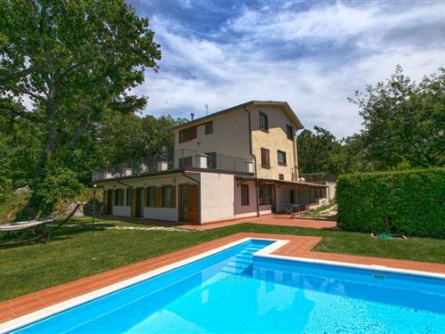 Herskabsvilla - 8 personer -  - 65020 - San Valentino In Abruzzo