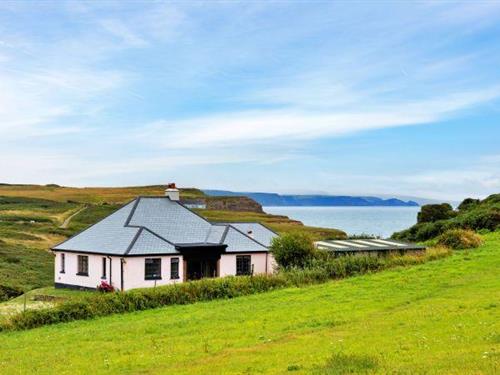 Holiday home - 8 persons -  - EX23 9ED - Bude