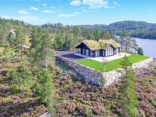 Sommerhus - 8 personer -  - Guddalsvegen - 4735 - Evje