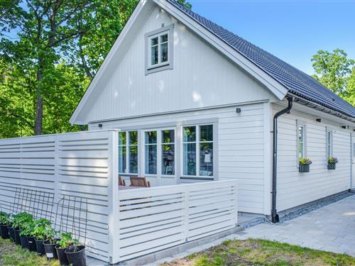 Semesterhus/Semesterlägenhet - 6 personer -  - Björkenäsvägen - Pukavik/Mörum/Karlshamn - 375 91 - Mörrum