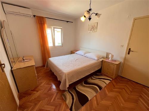 Holiday Home/Apartment - 4 persons -  - Ulica Don Stjepana Matkova - 23233 - Privlaka