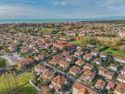 Holiday home - 7 persons -  - 55045 - Marina Pietrasanta