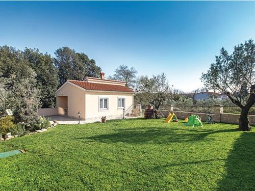 Holiday home - 3 persons -  - Varetonova Stancija - 52100 - Pula