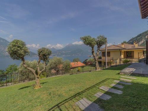 Holiday Home/Apartment - 2 persons -  - 23829 - Varenna