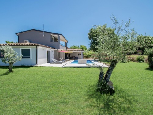 Holiday home - 8 persons -  - 52206 - Pula/Marcana