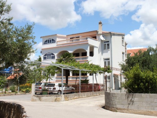 Holiday apartment - 10 persons -  - Splitska - 22211 - Vodice
