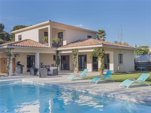 Holiday home - 14 persons -  - Saint Cyr Sur Mer Les Lecques - 83270