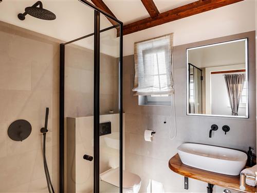 Sommerhus - 6 personer -  - Bucinovi - Rogoznica -Dvornica - 22202 - Dvornica