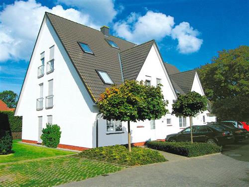 Holiday Home/Apartment - 4 persons -  - Lindenstr. - 18374 - Zingst