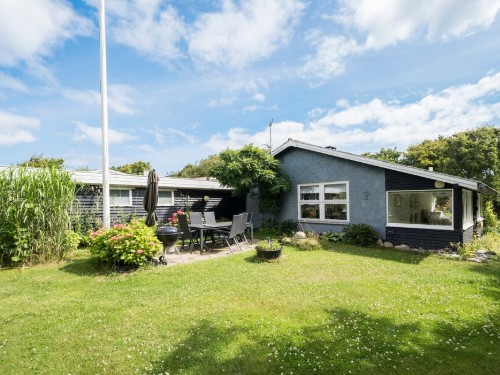 Fritidshus - 4 personer -  - Rødkløveren - Langø - 5390 - Martofte
